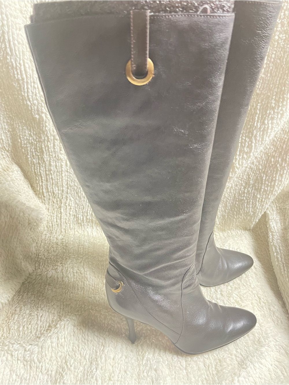 J Vincent leather Black knee high heels Boots with Gold Accent side zipper SZ8.5